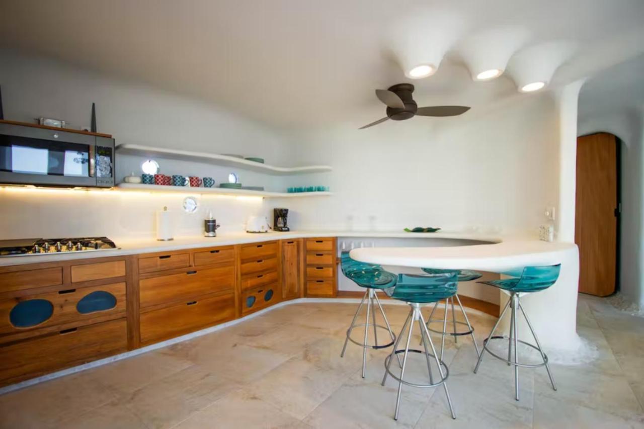 Alterhome Swan Villas With Swimming Pool And Ocean Views Placencia Exterior photo