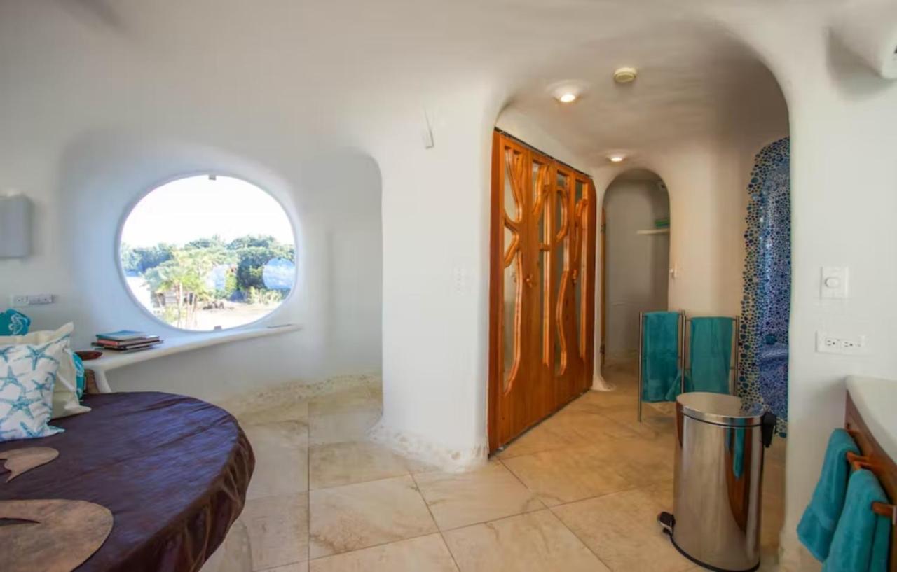 Alterhome Swan Villas With Swimming Pool And Ocean Views Placencia Exterior photo