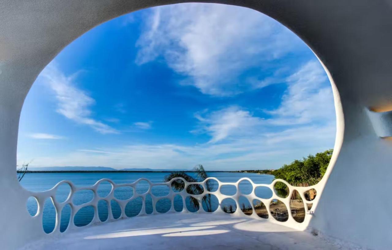 Alterhome Swan Villas With Swimming Pool And Ocean Views Placencia Exterior photo